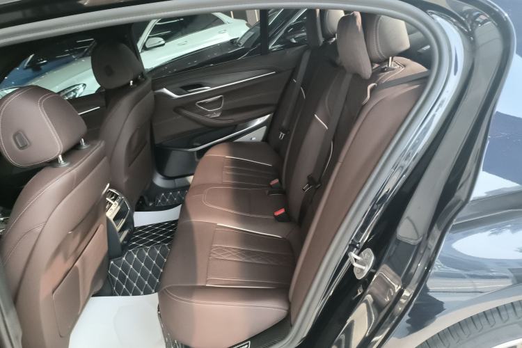 Used BMW 5 Series 2023 530Li Leading Model M Sport Package
