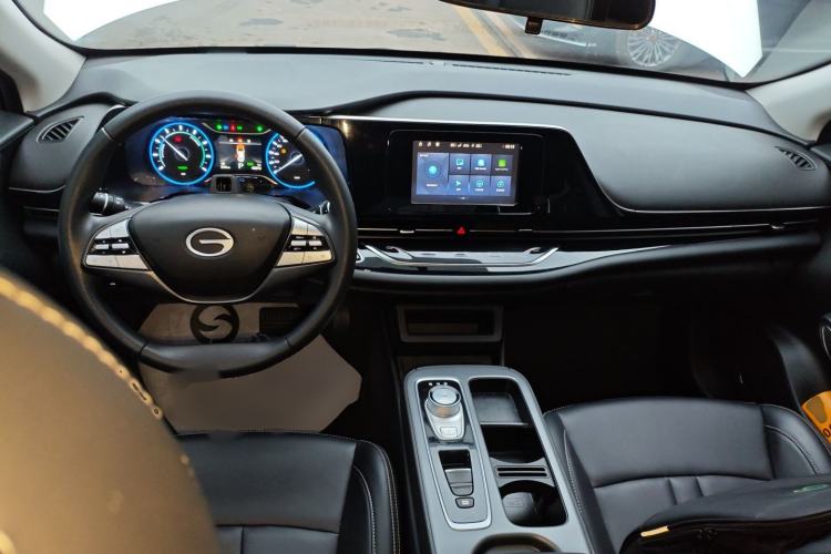 Used AION S 2022 Xuan 580 Pio 59.4 kWh Interior 2
