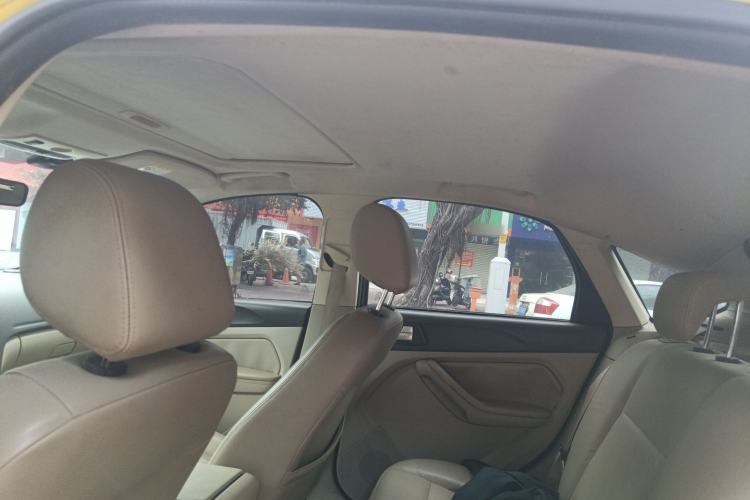 Used Ford Focus 2011 Hatchback 1.8L Automatic Fashion Edition