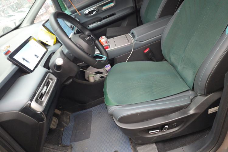 Used AION Y 2023 Plus 610 Smart Edition Lithium Iron Phosphate