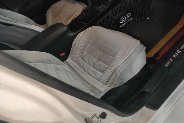 Used Kia K4 2014 1.8L Automatic GLS Right Front Seat