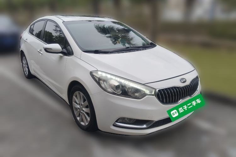 Used Kia K3 2013 1.6L Automatic GLS Front Right 45 Deg
