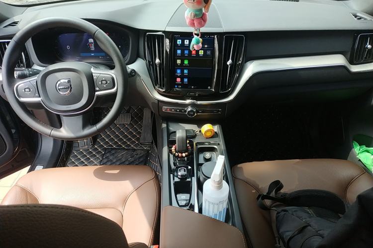 Used Volvo XC60 2023 B5 4x4 Smart Luxury Edition