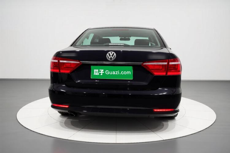 Used Volkswagen Lavida 2013 Revised Classic 1.6L Automatic Fashion Edition Exterior 4