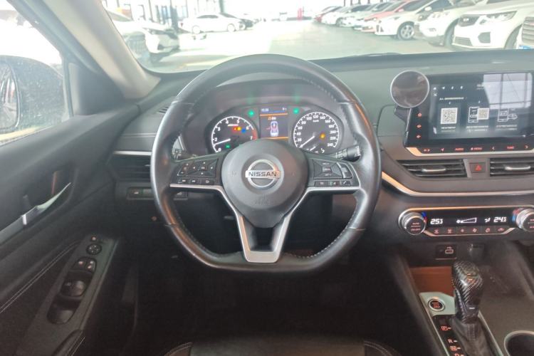 Used Nissan Teana 2020 2.0L XL Comfort Edition Steering Wheel