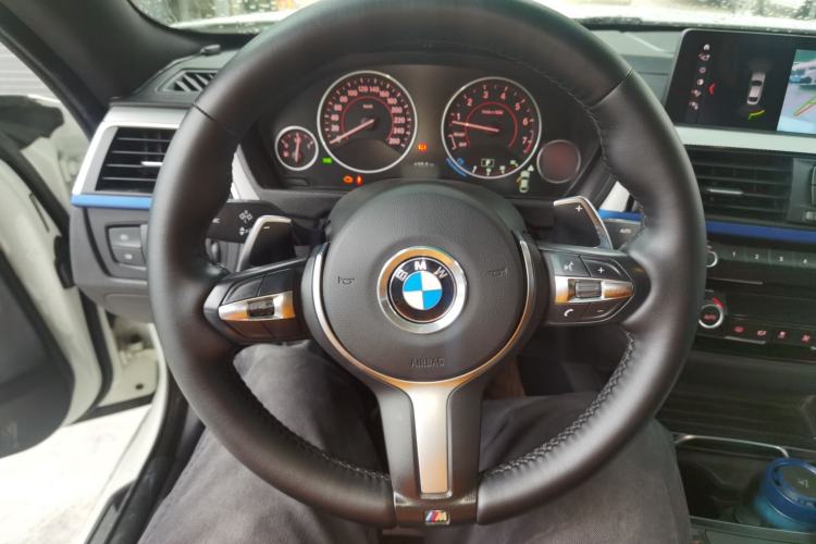 Used BMW 4 Series 2017 425i Gran Coupe Leading Model with M Sport Package Steering Wheel