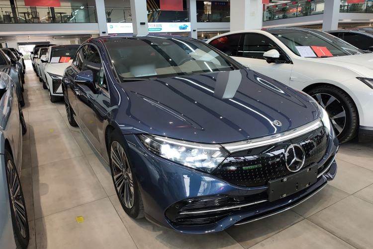 Used Mercedes-Benz EQS 2022 Updated Version 450+ Pioneer Edition Front Right 45 Deg