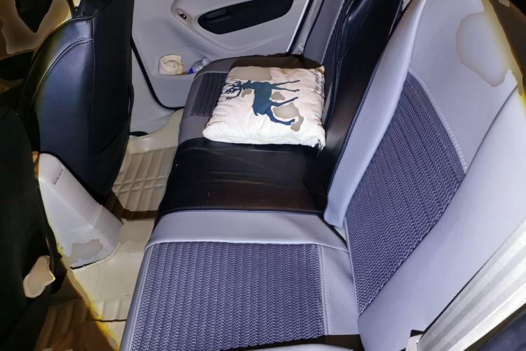 Used Citroen Elysee 2015 Zhishang Edition 1.6L Manual Fashion Model