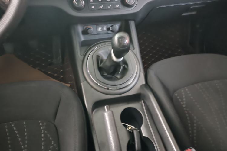 Used Kia Sportage R 2016 2.0L Manual Two-Wheel Drive GL Trim