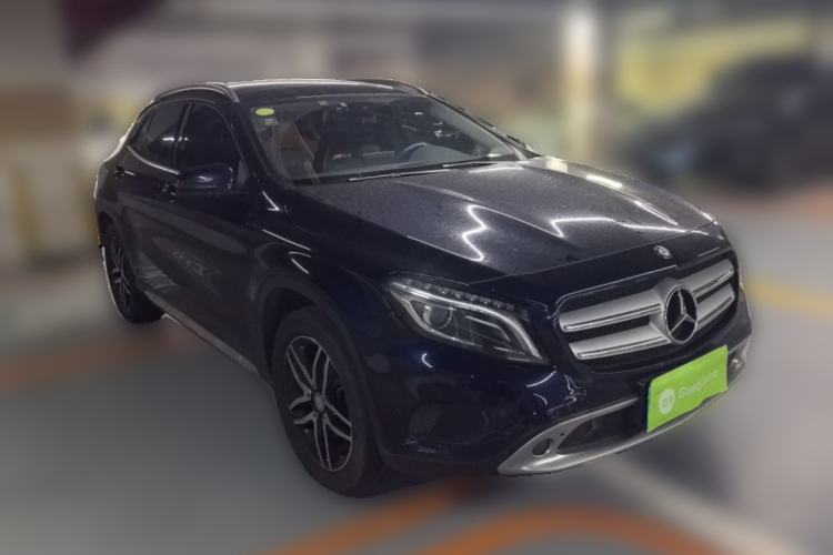 Used Mercedes-Benz GLA 2016 GLA 220 4MATIC Fashion Edition Front Right 45 Deg