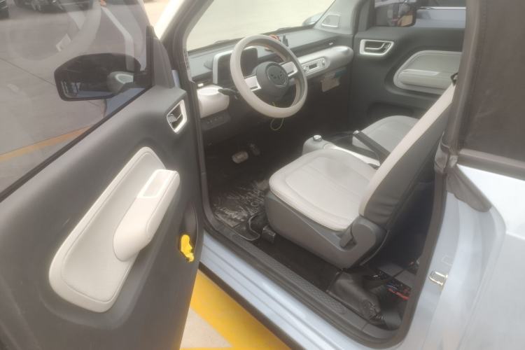 Used Wuling Hongguang MINIEV 2022 Convertible Model
