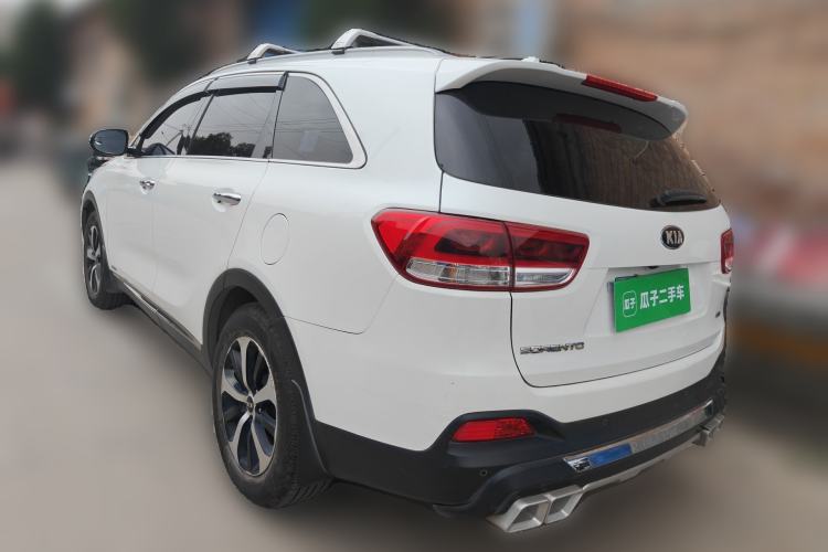 Used Kia Sorento 2015 Sorento L 2.4L Gasoline 4WD Elite Edition 7 Seats China IV Standard
