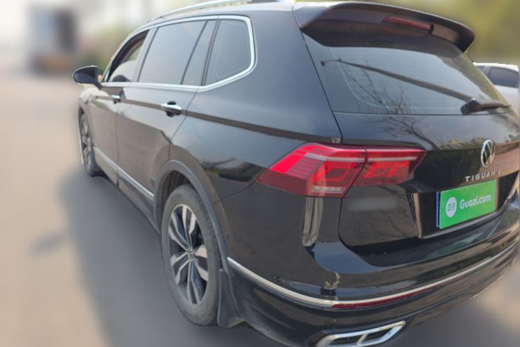 Used Volkswagen Tiguan L 2022 330TSI Automatic Two-Wheel Drive R-Line Enhanced Edition Rear Left 45 Deg