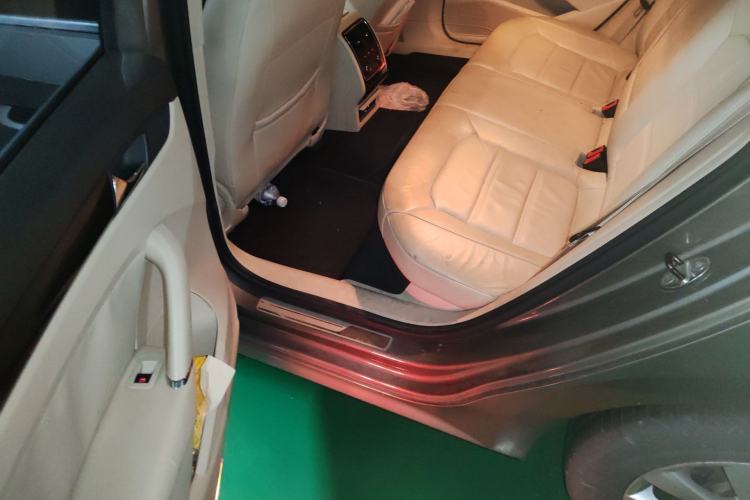 Used Volkswagen Passat 2011 1.8TSI Automatic Prestige Edition