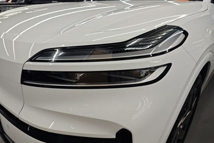 Used ONVO Luxeed L90 2025 Model—Ultra Six-Seater Version
