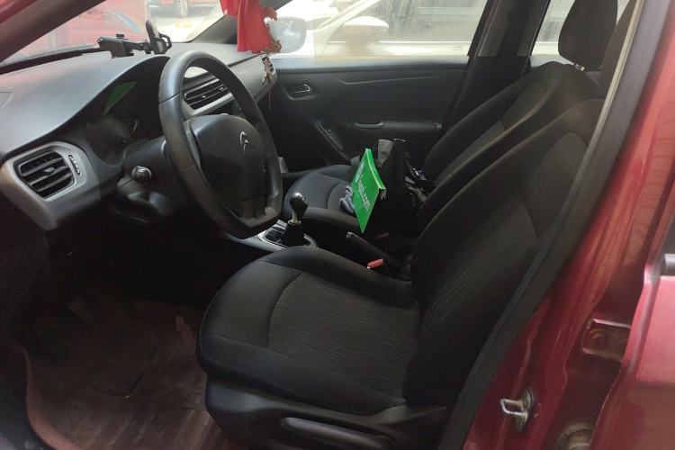 Used Citroen Elysee 2015 Zhishang Edition 1.6L Manual Fashion Model
