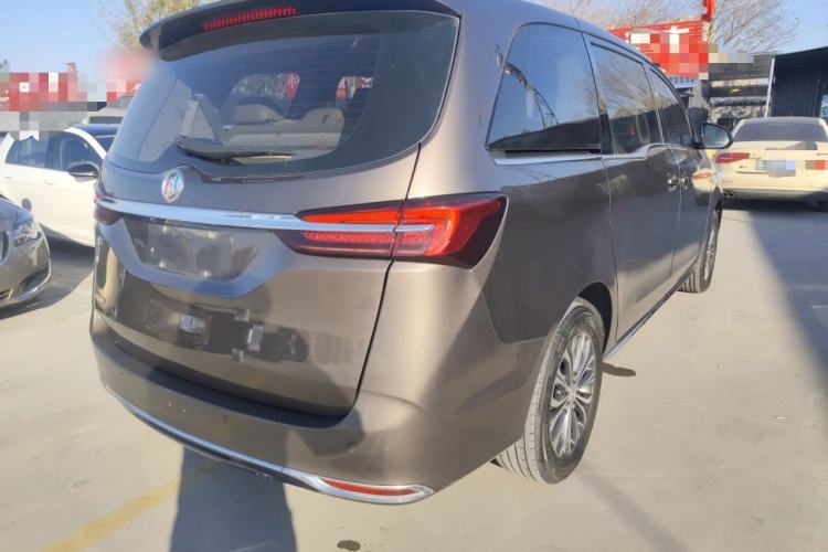 Used Buick GL8 2023 Land Executive Class Comfort Model