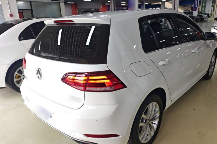 Used Volkswagen Golf 2018 230TSI Automatic Comfort Model
