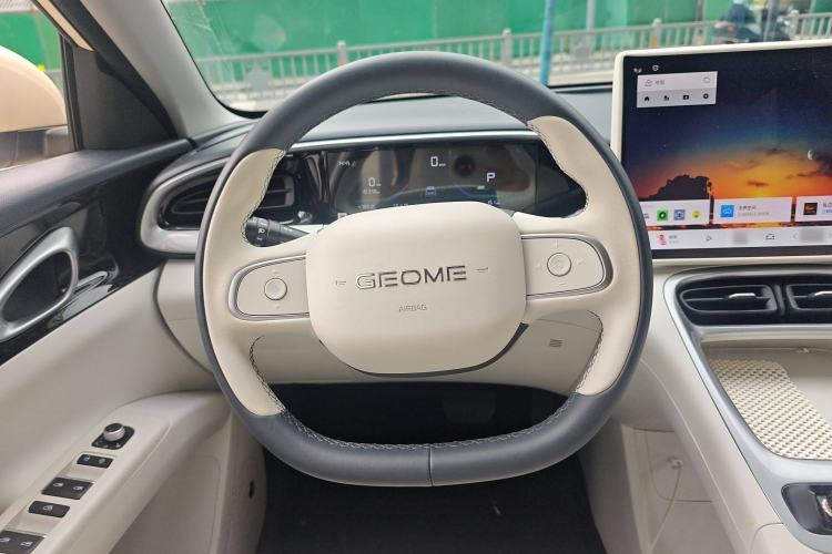 Used Geely Galaxy Geome 2025 310km Dream Edition
