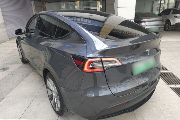 Used Tesla Model Y 2021 Long-Range All-Wheel-Drive Version