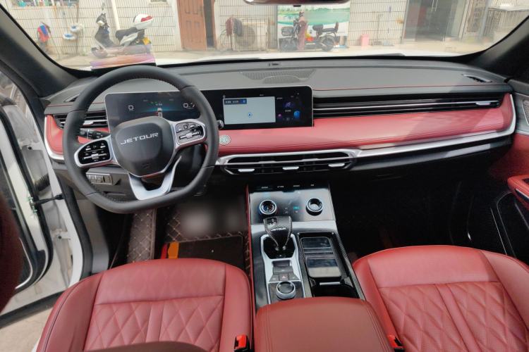 Used JETOUR X70 PLUS 2023 1.6T DCT Stronger PRO+ 5-Seater
