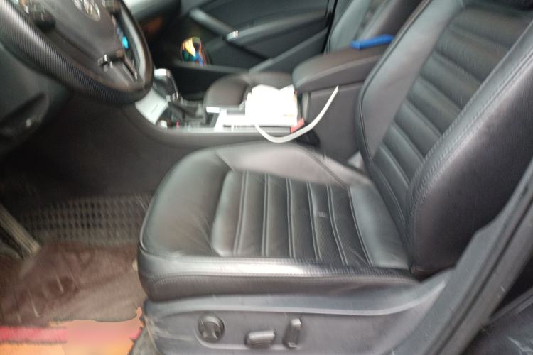 Used Volkswagen Passat 2014 1.8TSI DSG Prestige Edition Left Front Seat