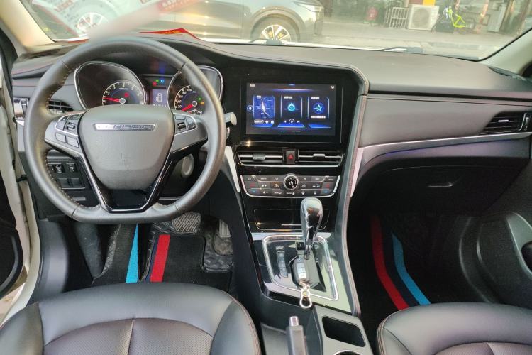 Used Venucia T70 2019 2.0L CVT Enjoy Edition China V Standard
