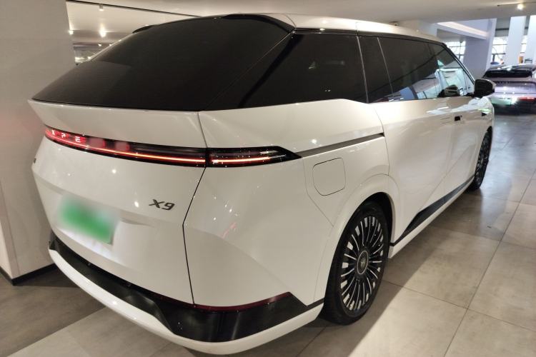 Used XPeng X9 2025 740 Ultra-Long Range Max