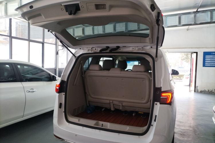 Used Buick GL8 2020 Land Cruiser Executive Class 652T Comfort Model