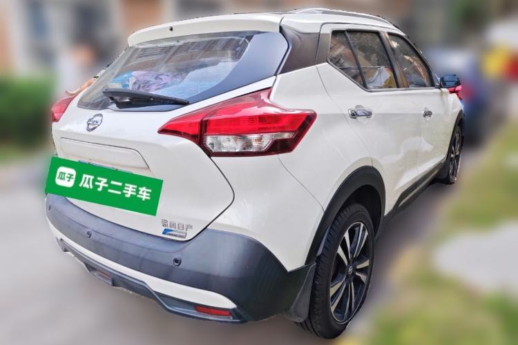 Used Nissan Kicks 2018 1.5L CVT Smart Connect Luxury Edition
