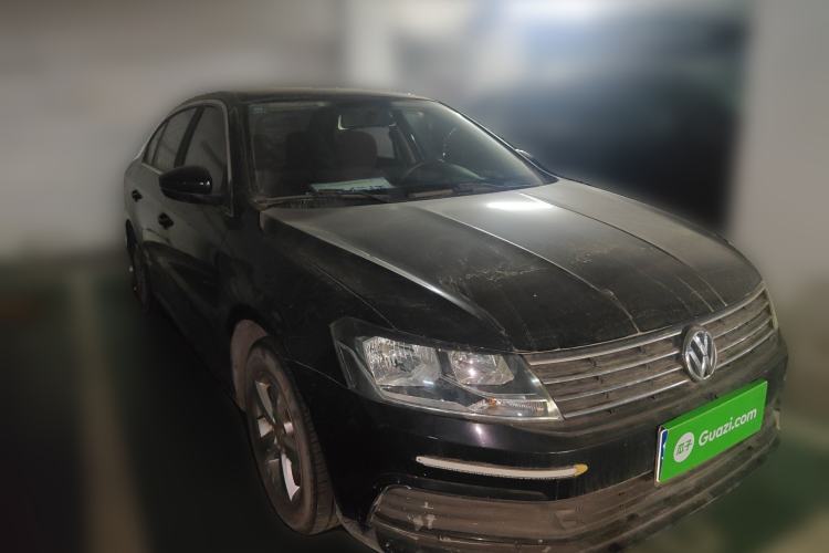 Used Volkswagen Lavida 2015 1.6L Manual Fashion Edition