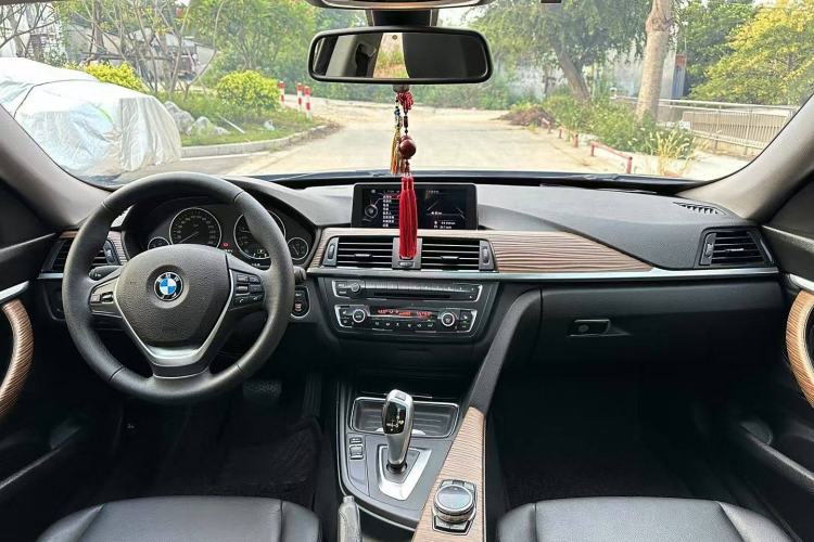 Used BMW 3 Series GT 2013 320i Sport Design Package
