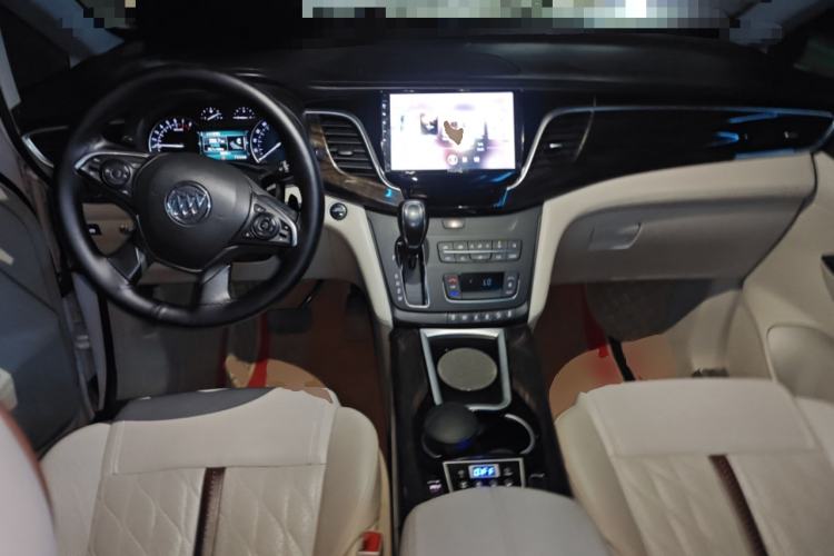 Used Buick GL8 2018 ES 28T Comfort Model China VI Standard Center Console