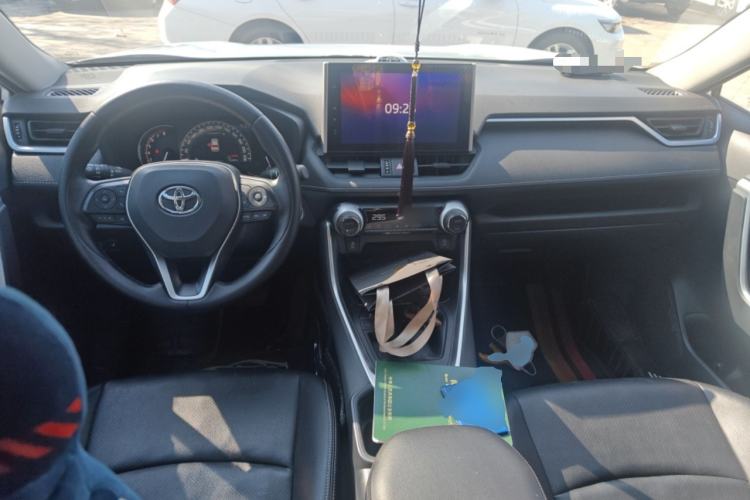 Used Toyota RAV4 2021 2.0L CVT Two-Wheel Drive Fashion Edition
