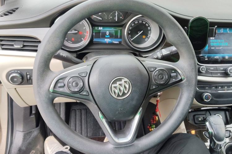 Used Buick Verano 2018 Sedan 15S Automatic Leading Model Steering Wheel