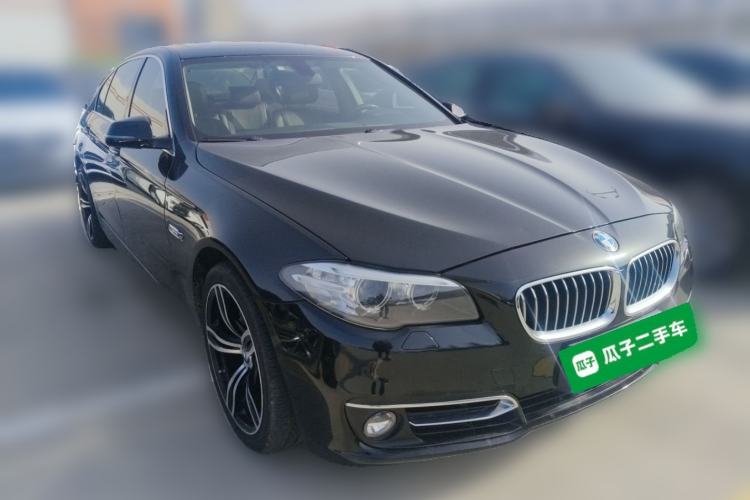 Used BMW 5 Series 2014 525Li Luxury Design Package Front Right 45 Deg