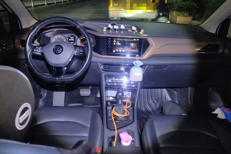 Used Volkswagen Tharu 2021 280TSI Two-Wheel Drive Comfort Edition Center Console