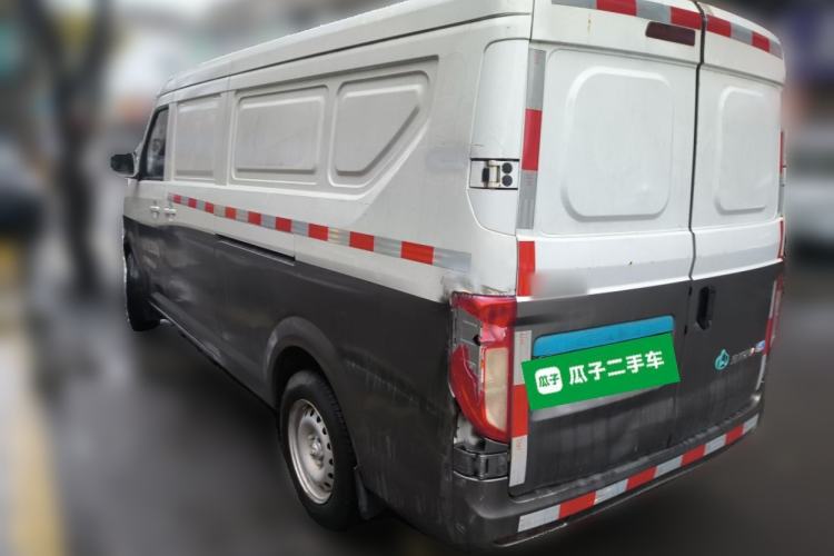 Used CHANGAN KUAYUE Xing V7 EV 2022 High-End Model with 240 km Rear Left 45 Deg