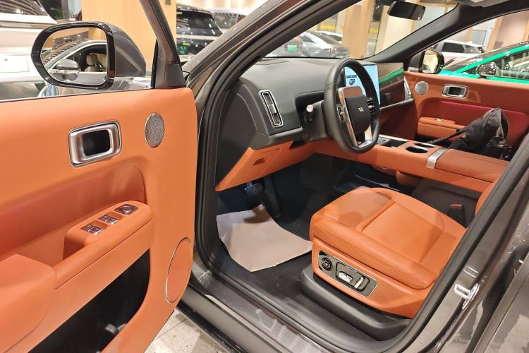 Used Li Auto L9 2024 Ultra Model
