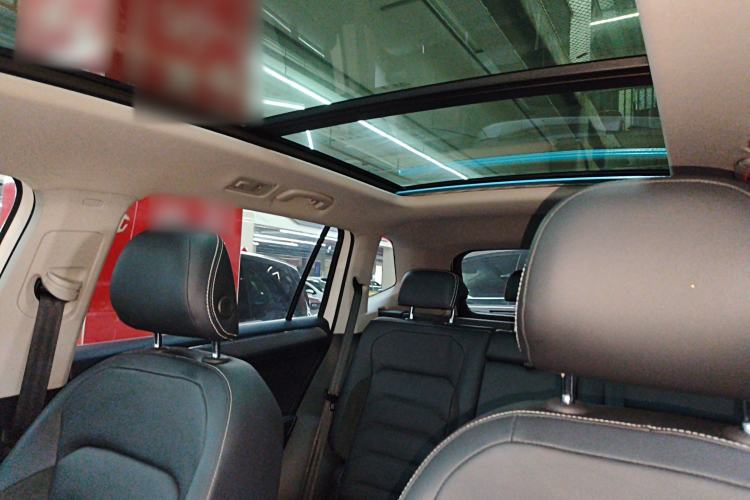 Used Volkswagen Tiguan L 2021 330TSI Automatic Two-Wheel Drive Smart Edition
