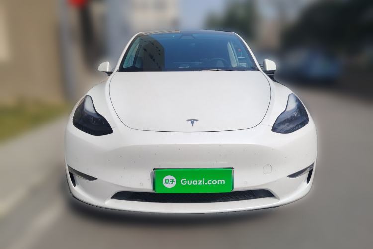 Used Tesla Model Y 2022 Long-Range All-Wheel-Drive Version
