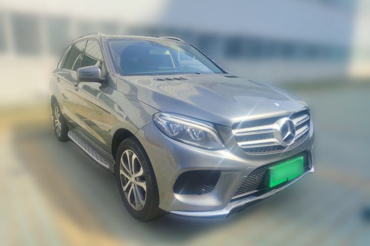 Used Mercedes-Benz GLE 2017 GLE 320 4MATIC Dynamic Model Front Right 45 Deg