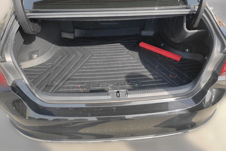 Used Lexus ES 2020 200 Excellence Edition