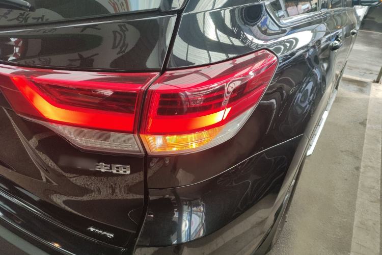 Used Toyota Highlander 2018 2.0T Four-Wheel Drive Elite Edition 7 Seats China VI Standard
