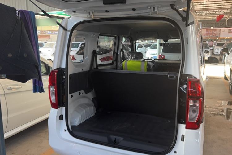 Used Wuling Zhiguang New Energy 2025 Comfort Model