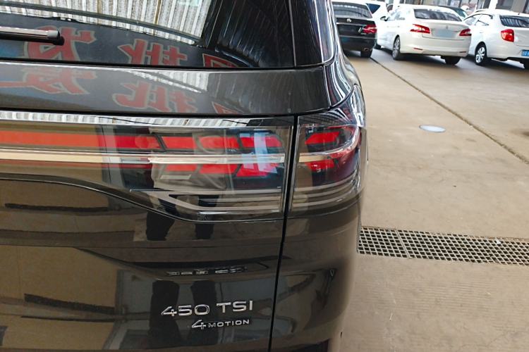 Used Volkswagen Talagon 2026 Model 450TSI Four-Wheel Drive Flagship 7-Seater Right Rear Taillight