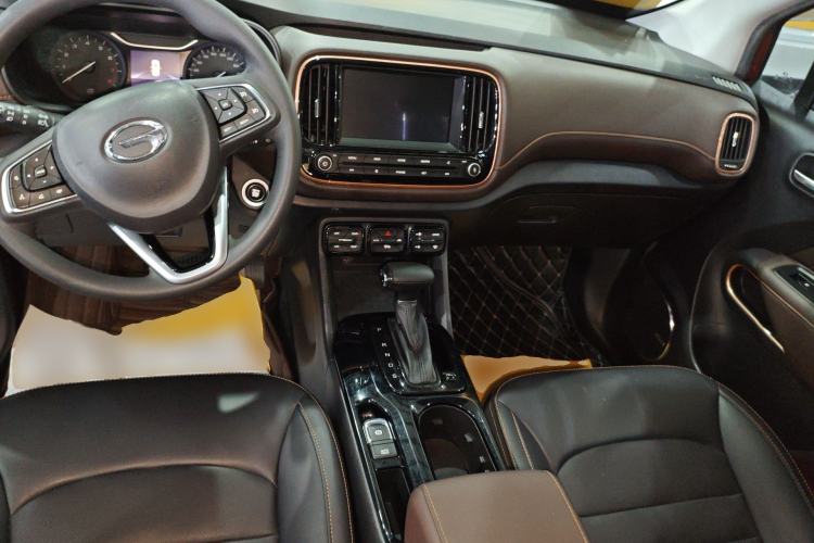 Used GAC Trumpchi GS3 2017 200T Automatic Luxury Edition Center Console