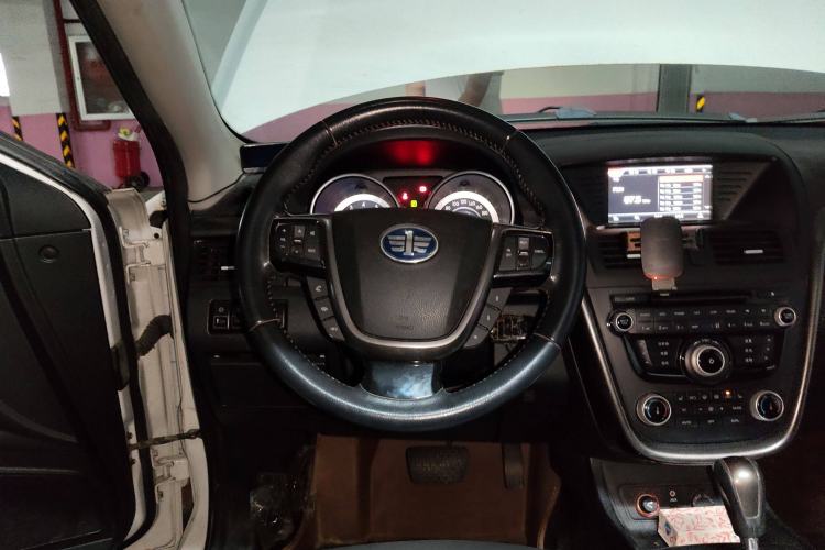 Used Bestune X80 2015 1.8T Automatic Luxury Model