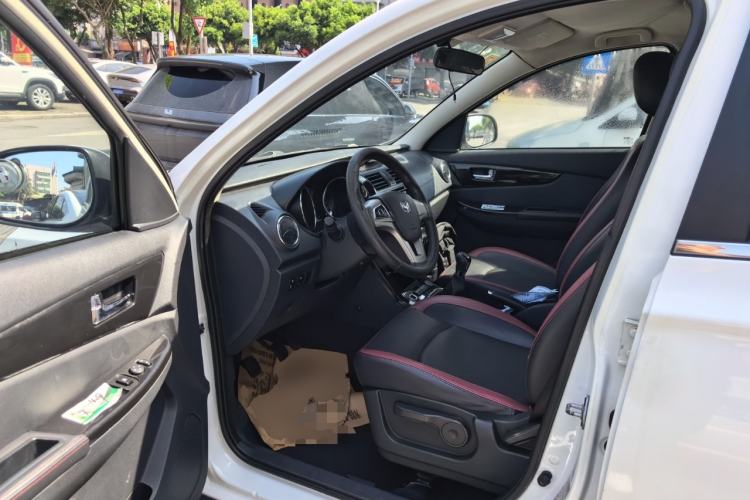 Used HYOSOW S3 2015 1.5L Luxury Model China V Standard Driver Seat