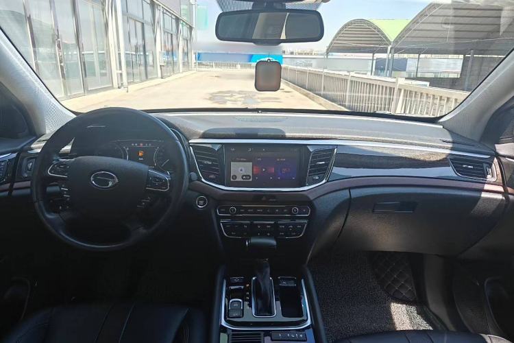 Used GAC Trumpchi GS8 2017 320T Two-Wheel Drive Luxury Smart Connectivity Version (7 Seats)